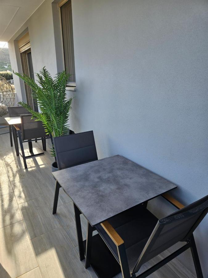 Calm & Dreamy Luxury Apts Pírgos Exterior foto