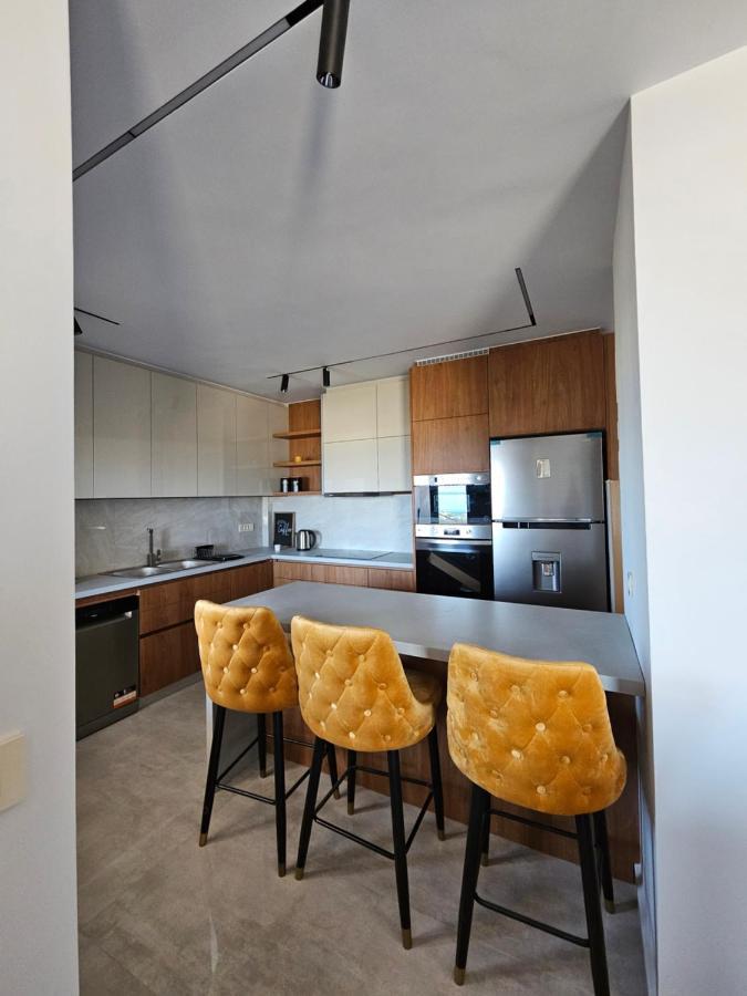 Calm & Dreamy Luxury Apts Pírgos Exterior foto