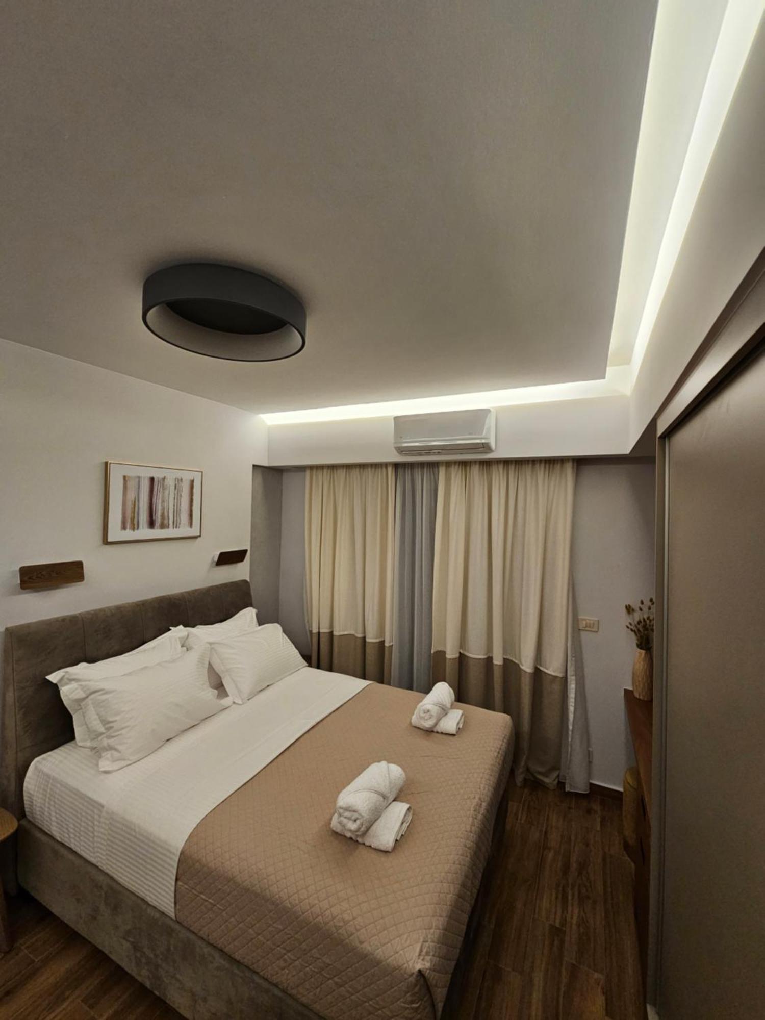 Calm & Dreamy Luxury Apts Pírgos Exterior foto